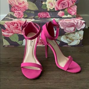 Anne Michelle Sandal Heels Size 5.5